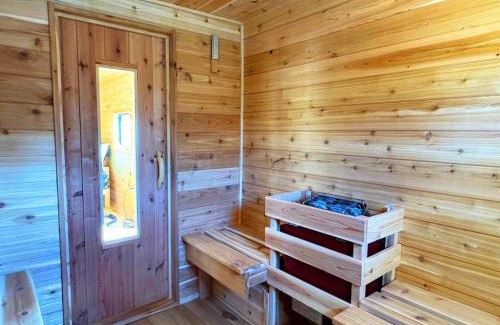 Mount Marion House | Family Lake House Waterfront