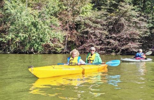 Mount Marion House | Family Lake House Waterfront