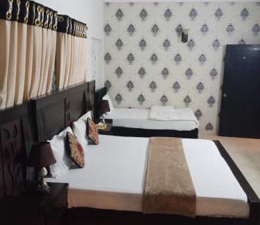 Islamabad House | Family lodges