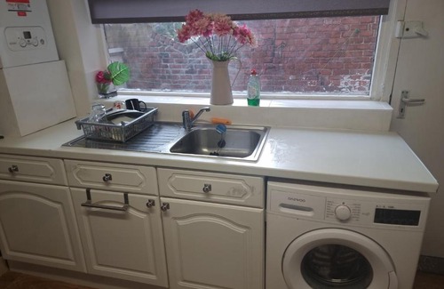 Newcastle-upon-Tyne House | Family Long Stay Contractors stags and Hens