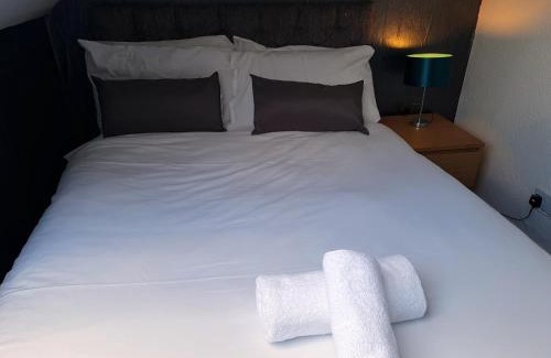 Newcastle-upon-Tyne House | Family Long Stay Contractors stags and Hens