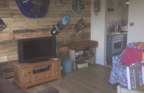 Great Yarmouth Ski Chalet | Family orientated quirky chalet