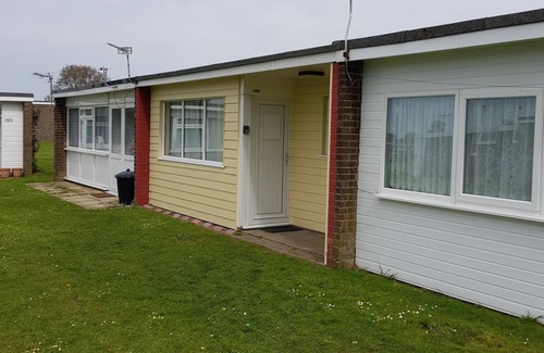 Great Yarmouth Ski Chalet | Family orientated quirky chalet