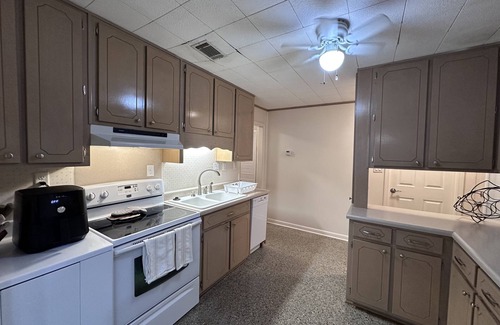 Bel Air Cottage | Family Ready: POOL :3BR/2BA Beach Cottage: Less than a block from Beach: WIFI