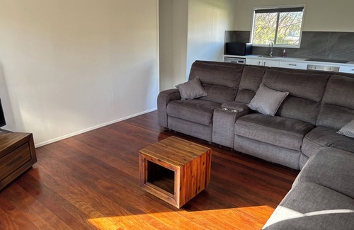 Caboolture House | Family retreat near Caboolture Hospital