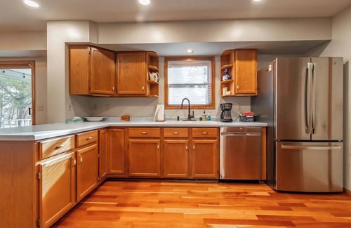 Necedah House | FAMILY RETREAT ON CASTLE ROCK LAKE WITH PRIVATE PIER