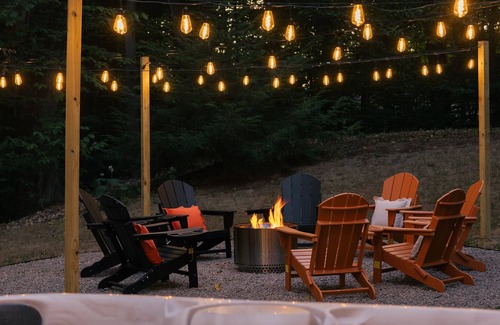 Intervale House | Family Retreat Sauna Hot Tub Games Peloton