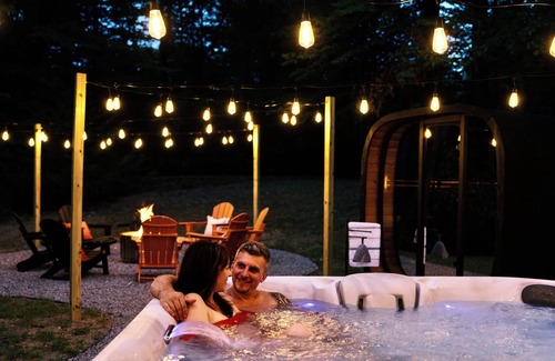 Intervale House | Family Retreat Sauna Hot Tub Games Peloton