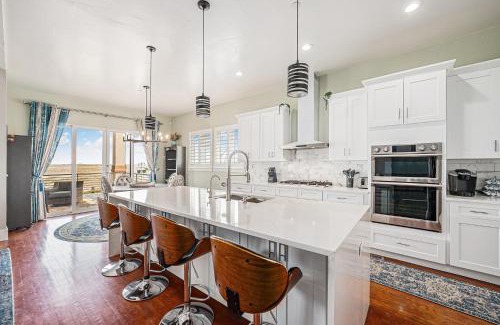 Hudson Villa | Family Retreat W Fireplace & Patio