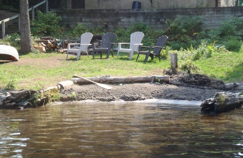 Cranberry Lake House | Family Reunion Waterfront Paradise! Private Lake. Boats included!