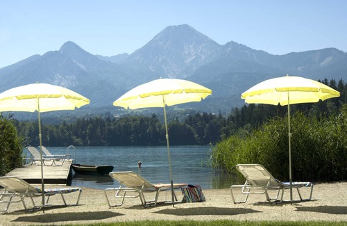 Drobollach am Faakersee House | Family room category D differing - Ferienhotel Schönruh *