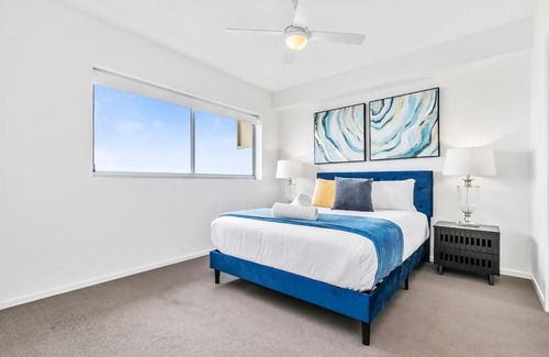 Birtinya Apartment | Family size 2brm apt water views opp hospital