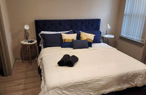 Bammel Apartment | Family-Sized Apartment - Ace Location | Free parking - Pet friendly