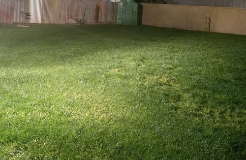 Maryborough Cottage | Family sized cottage, minutes from the main street. Large enclosed yard BBQ area