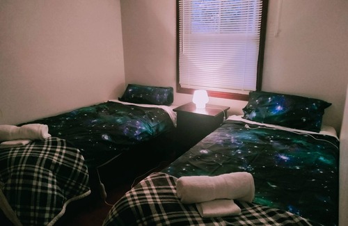 Maryborough Cottage | Family sized cottage, minutes from the main street. Large enclosed yard BBQ area