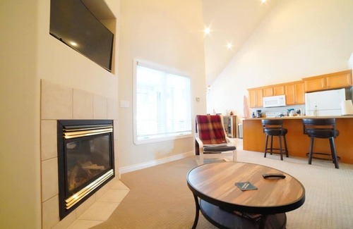 Driggs House | Family Townhome on Ski Hill Road, Near Grand Targhee