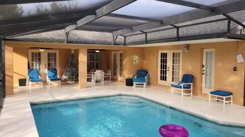 Orange Tree Villa | Family Vacation Home With Pool and Spa Near Disney and Universal