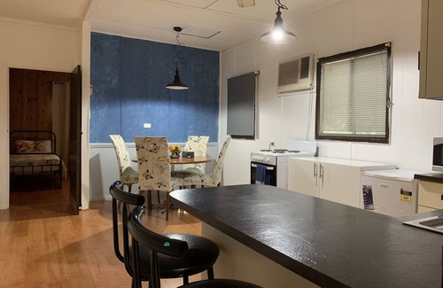 Cessnock Cottage | Family vacation in the Cessnock vineyards
