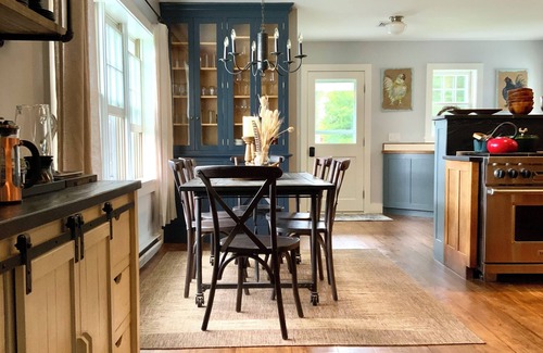 Cambridge Other | Famous Author's Luxury Retreat Spectacular Views 200 miles NYC, Boston, Montreal