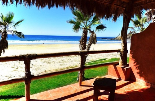 Cerritos House | FAMOUS SURFS UP! SAFE CERRITOS BEACHFRONT- FAMILY FRIENDLY ONLY 4 BEDROOM VILLA