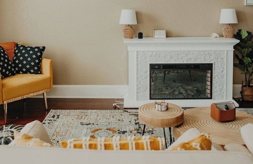 Marietta Apartment | Fancy on Front Street- Downtown