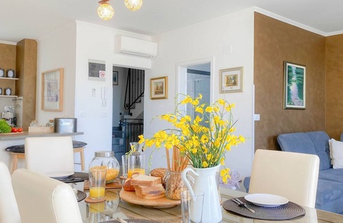 Novigrad House | Fantastic casa with two barbecues, private pool, washing machine, tumble dryer