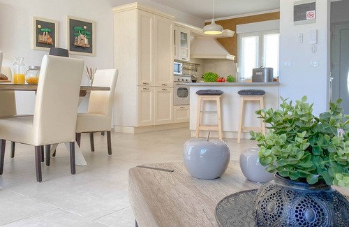 Novigrad House | Fantastic casa with two barbecues, private pool, washing machine, tumble dryer