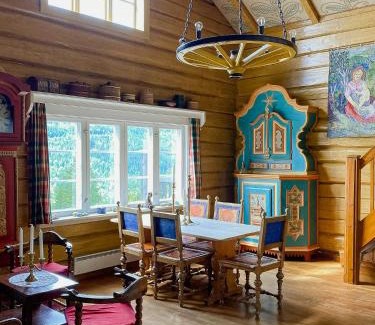 Austbygde House | Fantastic Charming Cabin By Tinnsjøen