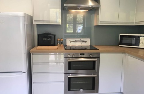 Porthtowan Cottage | FANTASTIC COTTAGE 60 METRES FROM BLUE FLAG SANDY BEACH