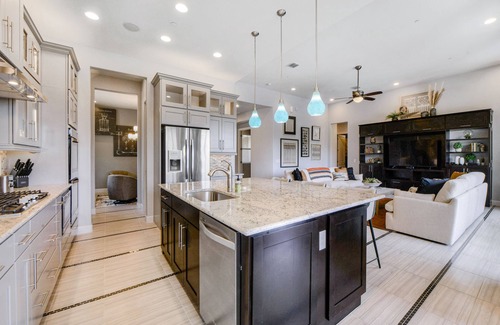 Dove Mountain House | Fantastic desert retreat w/private pool, outdoor fireplace, & high-speed WiFi