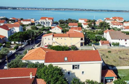 Vrsi Apartment | Fantastic holiday with small children - 200m from beach