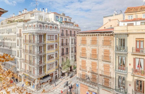 Palacio Apartment | Fantastic Palacio 2BR, nr Plaza Mayor & Royal Palace, by Blueground