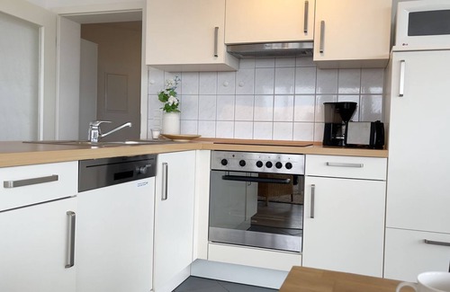 Sahlenburg Apartment | Fantastic vacation apartment D1.5 for up to 6 people with a large round balcony and