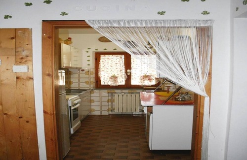 Rupoli House | Farmhouse in Fano with Pool & Adriatic Views