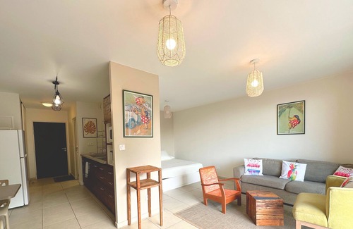 Faaa Apartment | Fare Hinaiti - Premium Private Studio with sea vue and terrace