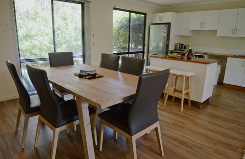Kangaroo Valley House | Farm Escape - Spacious Cottage in Kangaroo Valley