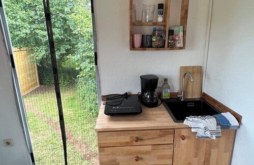 Dettenheim House | Farm glamping with alpacas and goats