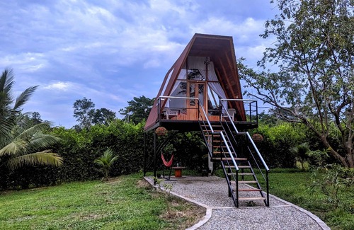 Lago Agrio Cabin | Farm Hotel Magic Paradise - Amazon Cabin