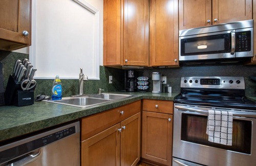 Fort Worth House | Farm House 15 mins from FWTX - Pets Welcome