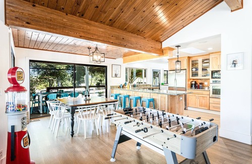 Kelseyville Other | Farm Stay + Private Lake + Country Ranch + Alpacas + Hiking + Games + Hot Tub