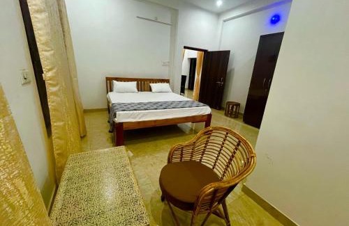 Varanasi House | Farm View Homestay
