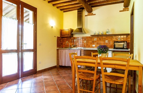 Grosseto Other | Farmhouse Apartment 'Agriturismo Il Gaggiolo 2' with Shared Pool, Wi-Fi and Air Conditioning