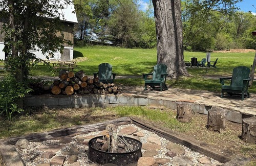 Wisconsin Dells Other | Farmhouse & Cabin - Sleeps 30 people - Trails, Wine Lounge, Firepit, Retreat