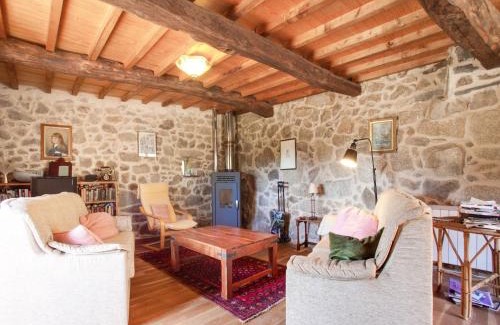 Panton House | Farmhouse in Castrotañe with Terrace