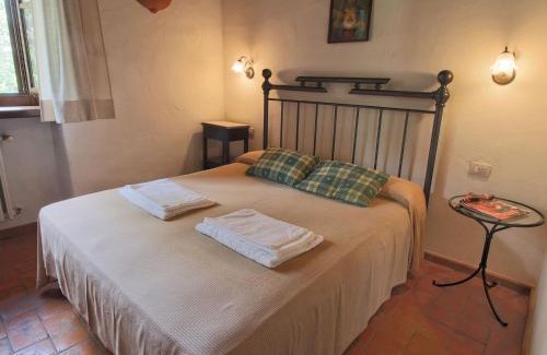 Proceno House | Farmhouse in Proceno with Pool Views