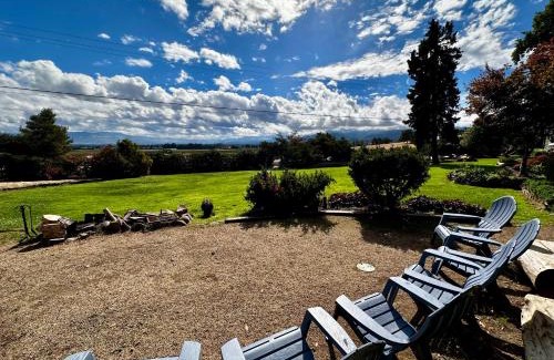 Medford House | Farmhouse Rv - Sunset Pergola - Fire Pit - Views
