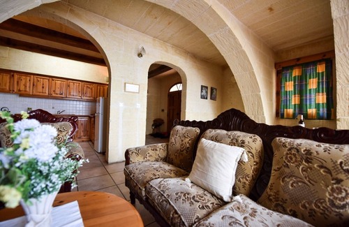 Zebbug Other | Farmhouse situated in a quiet area with spectacular seaview of Xwejni bay!
