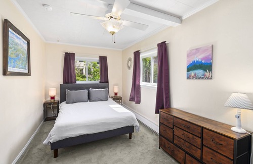 Palisade Other | Farmhouse surrounded by peaches w/patio, spa & goats