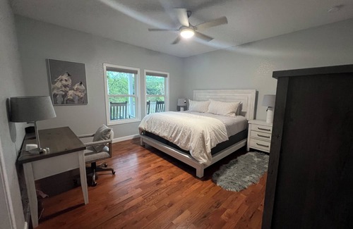 Franklin Other | Farmhouse w/amazing views, game room, fast wifi, new and modern