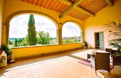 Castiglion Fibocchi Apartment | Farmhouse with swimming pool surrounded by greenery just 20 minutes from Arezzo